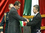 В Мексиканских Соединенных Штатах был приведен к присяге новый президент страны Висенте Фокс