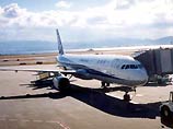 С помощью каната ему удалось на 10 метров сдвинуть 75-тонный авиалайнер Airbus-321 С помощью каната ему удалось на 10 метров сдвинуть 75-тонный авиалайнер Airbus-321