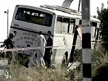 В минувший вторник палестинские боевики совершили нападение на израильский пассажирский автобус у поселения Эмануэль под Наблусом В минувший вторник палестинские боевики совершили нападение на израильский пассажирский автобус у поселения Эмануэль под Наблусом