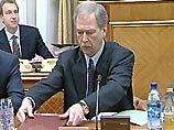 Осенью Грызлов предложит правительству и законодателям проект резкого ужесточения контроля над наиболее криминогенными сферами предпринимательства Осенью Грызлов предложит правительству и законодателям проект резкого ужесточения контроля над наиболее криминогенными сферами предпринимательства