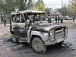 Возле станицы Червленная Шелковского района Чечни на радиоуправляемом фугасе боевики подорвали милицейский автомобиль УАЗ