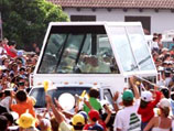 Папа Римский Иоанн Павел II прибыл в Гватемалу