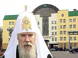 Платить налоги - святая обязанность людей, заявил Патриарх при посещении ГТК