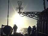 Дополнительная группа водолазов ВМФ, которые специализируются на спасательных и судоподъемных работах, будет задействована при проведении летом 2001-го года операции по подъему атомной подводной лодки "Курск"
