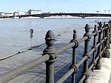Вода в Дунае в городской черте Будапешта поднялась в воскресенье утром до очень высокой отметки