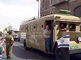 Израильская автобусная компания "Эгед" намерена подать в суд на Арафата