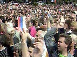На Исакиевской площади Петербурга прошел спектакль, посвященный 11 годовщине победы над ГКЧП