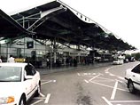 Пражский международный аэропорт "Рузыне" утром был закрыт после звонка телефонного террориста