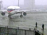 Аэропорт "Шереметьево" получил право принимать самолеты в тяжелых метеоусловиях