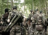 Окруженные под селением Галсан-Чу чеченские боевики пытаются вырваться из кольца