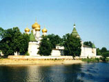 В 1613 году в Ипатьевском монастыре Костромы иконой Федоровской Божией Матери благословили на русский престол 16-летнего Михаила Романова