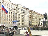 Официальное открытие праздника состоялось в полдень 31 августа на Тверской площади