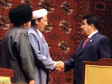 Ниязов обустраивает "Главную мечеть независимого Туркменистана"
