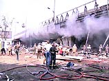 Магистраль пострадала от крупного пожара, который произошел 2 августа в торговых павильонах, расположенных под эстакадой