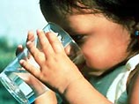Родители заставили приемную дочь выпить смертельную дозу воды
