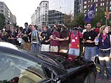 В Вашингтоне 20 тысяч антиглобалистов провели мирную демонстрацию В Вашингтоне 20 тысяч антиглобалистов провели мирную демонстрацию