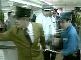 В марте 1995 года члены секты распылили нервно-паралитический газ зарин в вагонах и на нескольких станциях токийского метро