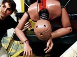 Подголовники Audi, Volkswagen и Land-Rover при аварии травмируют водителям шеи Подголовники Audi, Volkswagen и Land-Rover при аварии травмируют водителям шеи