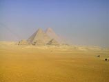Звезды Большого театра споют "Аиду" у подножия египетских пирамид