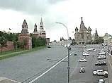 Дороги вокруг Кремля вымыли с шампунем