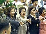 Президент Эстрада, обвиненный в коррупции, отменяет смертный приговор на Филиппинах