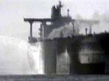 Подрыв танкера был произведен с небольшого катера, нагруженного взрывчаткой