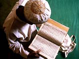 В ОАЭ зэкам сокращают тюремные сроки за заучивание наизусть Корана