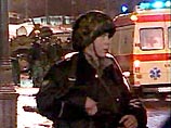 По словам В.Васильева, около шести утра возле здания ДК начались выстрелы, после чего штаб ввел в действие план по освобождению заложников