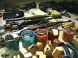 В марте стало известно о том, что в одном из гаражей в районе Крестовского моста хранится крупная партия оружия