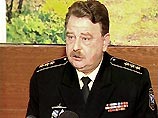 Сегодня командующий Северным Флотом адмирал Вячеслав Попов передаст родственникам погибшего экипажа атомохода Курск государственные награды