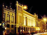 В нынешнем, юбилейном сезоне, в афише театра появятся как минимум три премьеры В нынешнем, юбилейном сезоне, в афише театра появятся как минимум три премьеры