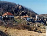 Албанские экстремисты взорвали храмы в Косове