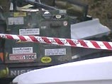 130-килограммовая учебная ракета оторвалась от истребителя F18 и упала на гараж в жилом квартале города Дарвин, помяв несколько автомобилей. 130-килограммовая учебная ракета оторвалась от истребителя F18 и упала на гараж в жилом квартале города Дарвин, помяв несколько автомобилей.