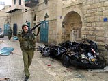 В ходе операции израильской армии "Защитная стена" весной и летом этого года солдаты более месяца блокировали храм Рождества, так как в нем укрылись несколько десятков вооруженных палестинцев В ходе операции израильской армии "Защитная стена" весной и летом этого года солдаты более месяца блокировали храм Рождества, так как в нем укрылись несколько десятков вооруженных палестинцев