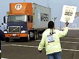 Объединенный профсоюз портовых грузчиков и складских рабочих, ILWU, и Тихоокеанская морская ассоциация, РМА, объединяющая судовые компании и операторов портовых терминалов, заключают договор на ближайшие 6 лет