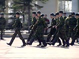 Ежегодно в России не в боевых действиях погибают около 2 тысяч солдат Ежегодно в России не в боевых действиях погибают около 2 тысяч солдат