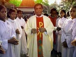 Епископ Восточного Тимора Карлуш Белу сложил с себя полномочия