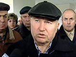 Юрий Лужков разгрузит московские улицы, пересадив москвичей на малолитражки Юрий Лужков разгрузит московские улицы, пересадив москвичей на малолитражки