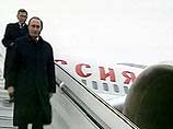 Владимир Путин прибыл с официальным визитом в Индию. Самолет президента России приземлился в аэропорту Палам индийской столицы
