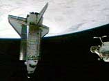 Посадка американского космического корабля Endeavour перенесена минимум на сутки из-за непогоды в районе космодрома на мысе Канаверал