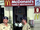 Взрыв в ресторане McDonald's на вокзале в Бомбее: 21 человек ранен Взрыв в ресторане McDonald's на вокзале в Бомбее: 21 человек ранен