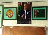 Передайте, пожалуйста, в мечетях всем людям благодарность. И дело здесь не во мне. Было покушение на президента, а на президента возложены интересы национального государства Передайте, пожалуйста, в мечетях всем людям благодарность. И дело здесь не во мне. Было покушение на президента, а на президента возложены интересы национального государства