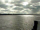 Поскольку запасы воды постоянно сокращаются и, как утверждает Лужков, скоро она будет продаваться "в объемах, сравнимых с нефтью", затраты на строительство скоро окупятся, предрекает мэр Поскольку запасы воды постоянно сокращаются и, как утверждает Лужков, скоро она будет продаваться "в объемах, сравнимых с нефтью", затраты на строительство скоро окупятся, предрекает мэр