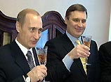 Путин подарил премьеру Касьянову горные лыжи