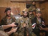 Ветеран заявлял, что "человек, беспрепятственно выпустивший в июне 1995 года Шамиля Басаева и его банду из города и приведший к краху федеральных сил в Чечне, не имеет права носить почетное звание"
