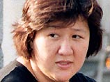 В Японии женщина, обвиняемая в убийстве четырех человек и причинении тяжкого ущерба здоровью множества других людей, которые съели отравленное ею блюдо на деревенском празднике, приговорена в среду к смерти
