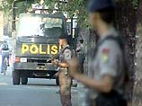 Индонезийская полиция получила сведения, указывающие на контакты группы, ответственной за теракт на острове Бали 12 октября, с организаторами недавних взрывов в столице провинции Южный Сулавеси - Макассаре