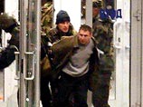 Как отметил начальник Управления собственной безопасности ФСБ РФ генерал-майор Сергей Шишин, "это кавказец, который поддерживал постоянную связь с Мовсаром Бараевым" Как отметил начальник Управления собственной безопасности ФСБ РФ генерал-майор Сергей Шишин, "это кавказец, который поддерживал постоянную связь с Мовсаром Бараевым"