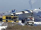 Ан-70 компании "Газпром" совершил вынужденную посадку в аэропорту Советского Ан-70 компании "Газпром" совершил вынужденную посадку в аэропорту Советского