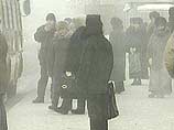 По данным синоптиков, до конца текущей недели в городе ожидаются небольшой мороз и незначительные снегопады. По ночам будет минус 8-12 градусов, в дневные часы - 5-9 мороза По данным синоптиков, до конца текущей недели в городе ожидаются небольшой мороз и незначительные снегопады. По ночам будет минус 8-12 градусов, в дневные часы - 5-9 мороза